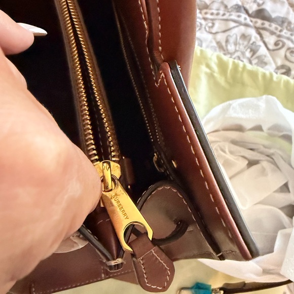 Burberry archive beige all baby tittle handbag. - Picture 9 of 15